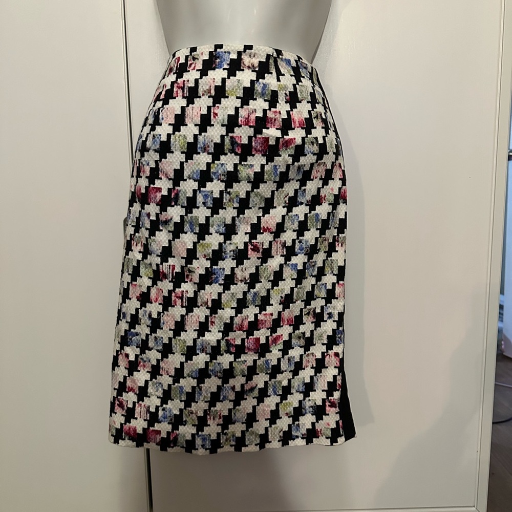 White House Black Market Pencil Skirt
